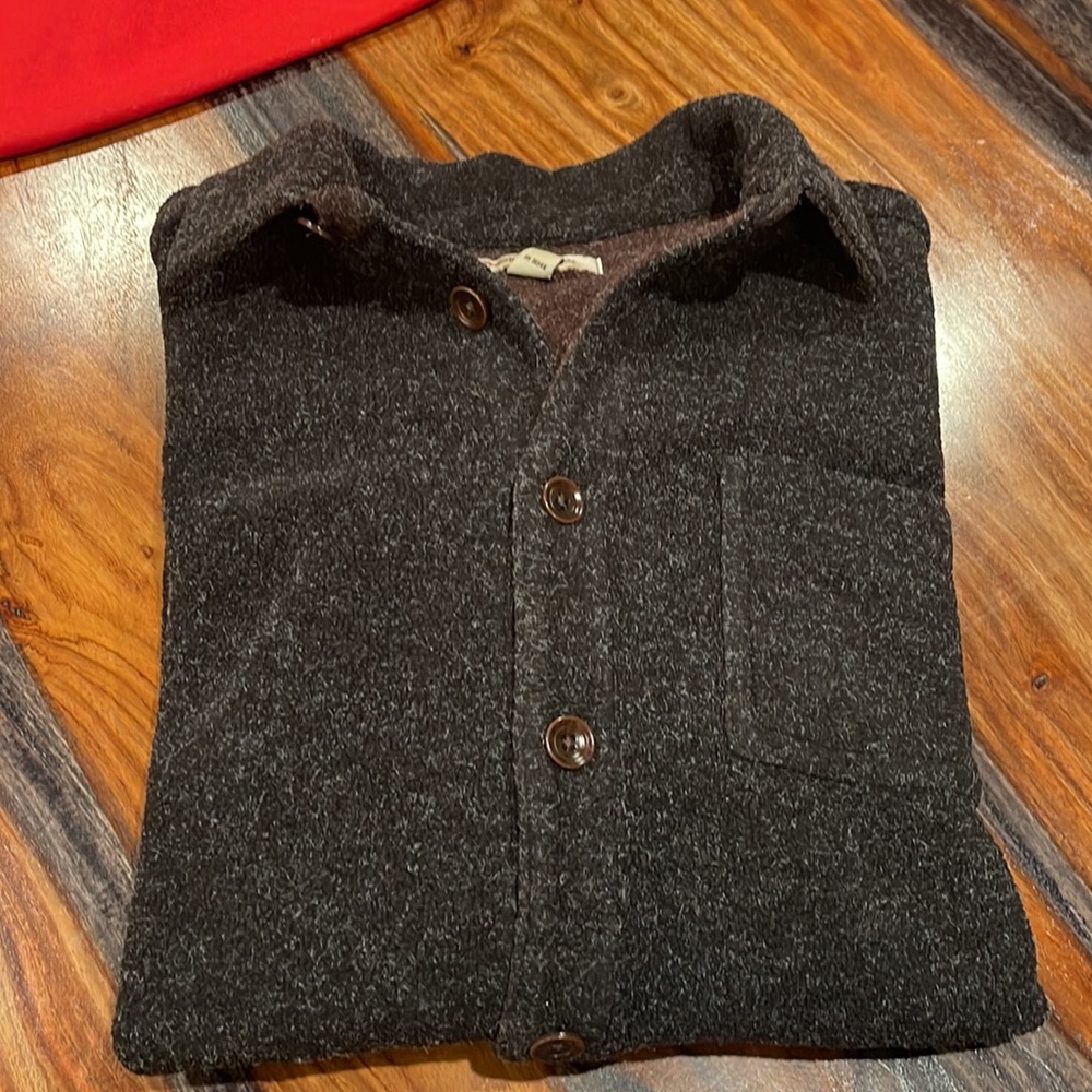 Tommy Bahama Buttoned Down Thick jacket. Mint Condition